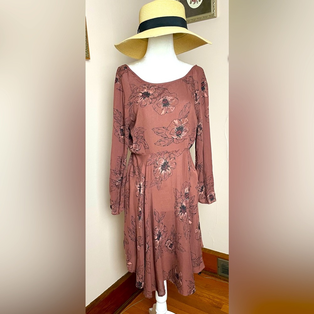 Fun dress that can be worn for any occasion!